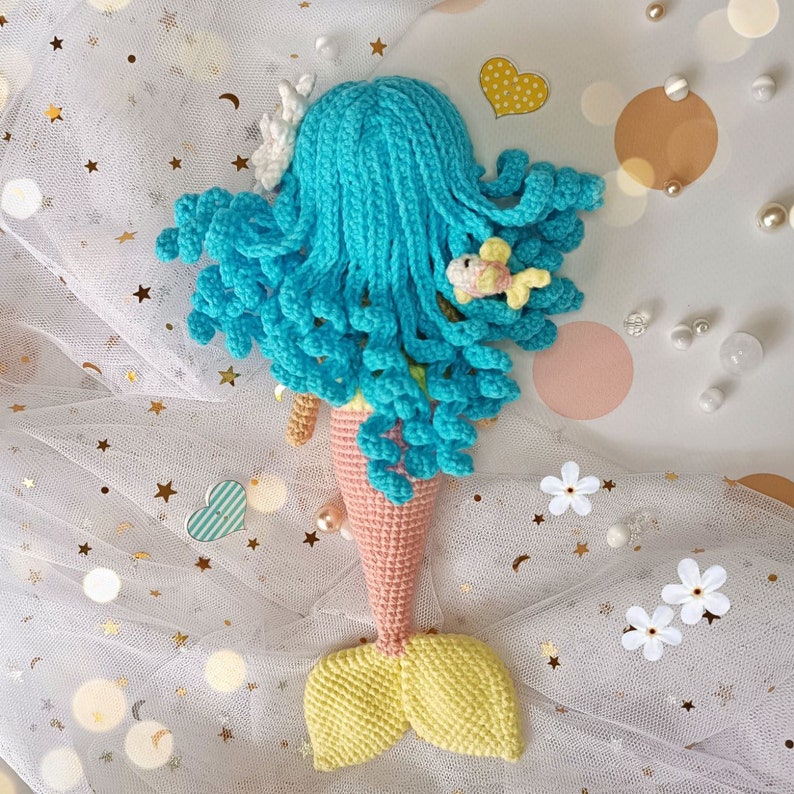 Crochet mermaid pattern, amigurumi doll tutorial in English and German, diy gift for girl image 4