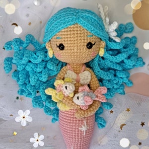 Crochet mermaid pattern, amigurumi doll tutorial in English and German, diy gift for girl image 2