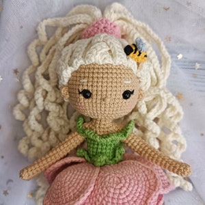 Crochet doll pattern, flower girl amigurumi, peony doll tutorial in English and German, diy gift for girl image 4