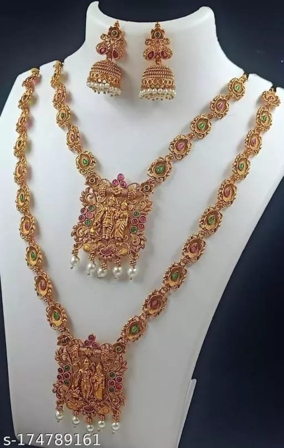 Long chain  Gold jewelry fashion, Gold necklace designs, Bridal jewelry  sets