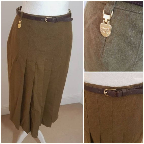 True Vintage 70s does 30s / 40s Military Green Lon