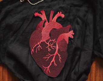 ANATOMIC HEART ~ large patch on the jacket ~ attaching with iron ~ for sewing and ironing ~ application ~ embroidered application on the jacket