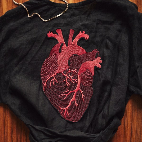 ANATOMIC HEART ~ large patch on the jacket ~ attaching with iron ~ for sewing and ironing ~ application ~ embroidered application on the jacket