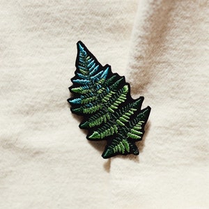 FERN ~ small patch for jacket ~ iron on ~ for sewing and ironing ~ appliqué ~ embroidered fern leaf applique for jacket