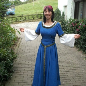 Medieval robe with Y-belt, custom-made