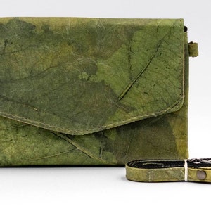 Small but fine clutch made of vegan 'leaf leather' in 10 different colors