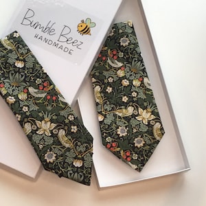 DIY Classic Necktie Sewing Pattern PDF file.