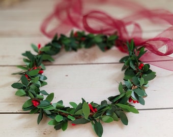 Christmas Flower Crown Bridal Green Red Crown Greenery Crown Baby Child Flower Headband Bohemian Flower Crown For Veil Flower girl headband