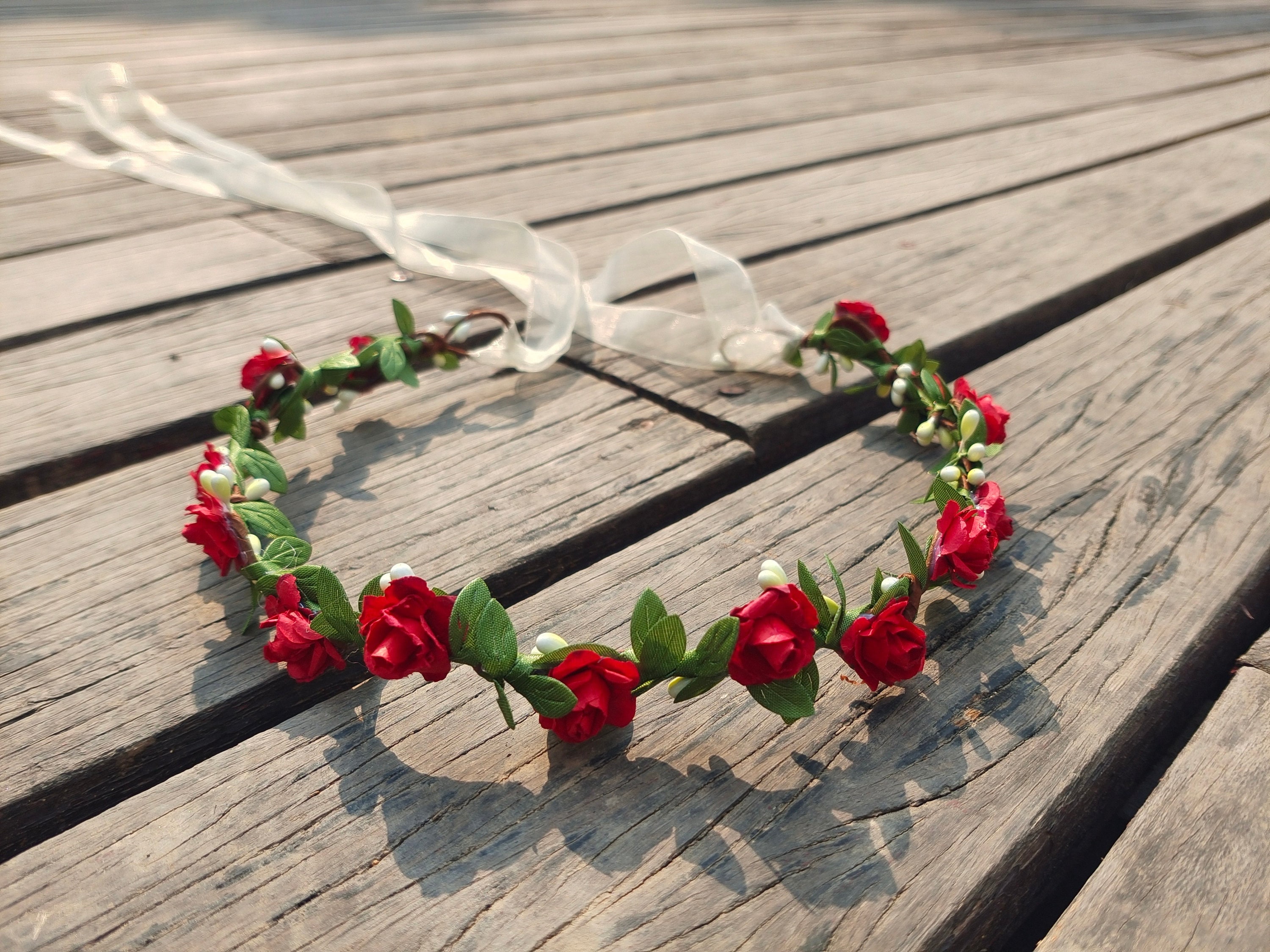 FRCOLOR Mexikanisches Stirnband Mit Roter Rose – Blumengirlande Als Haarschmuck Für Hochzeiten, Partys & Feste