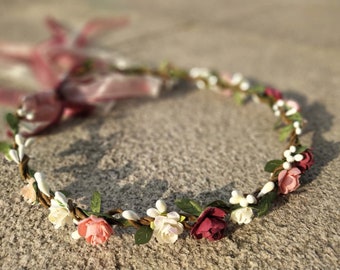 Bordeauxrode en roze bloemenkroon: bruidshoofdband, bloemenmeisjeshalo