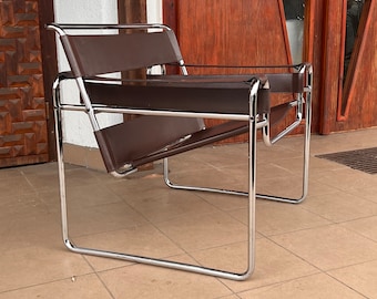 Knoll International Chaise Wassily B3 Bauhaus Marcel Breuer. cuir marron