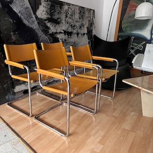 Fauteuil cantilever Bauhaus Mart Stam S34, années 1980. Cuir jaune (OCRE)