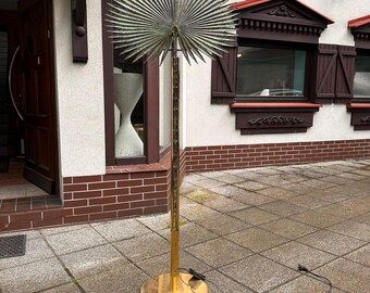 Rare brutalis Valentí Barcelona Floor lamp. Palm leaf.