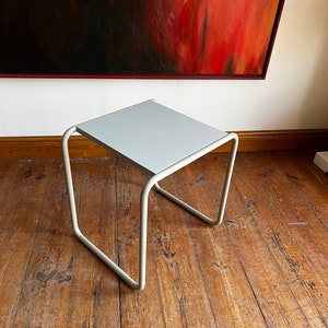 Thonet B 9a side table by Marcel Breuer. Bauhaus