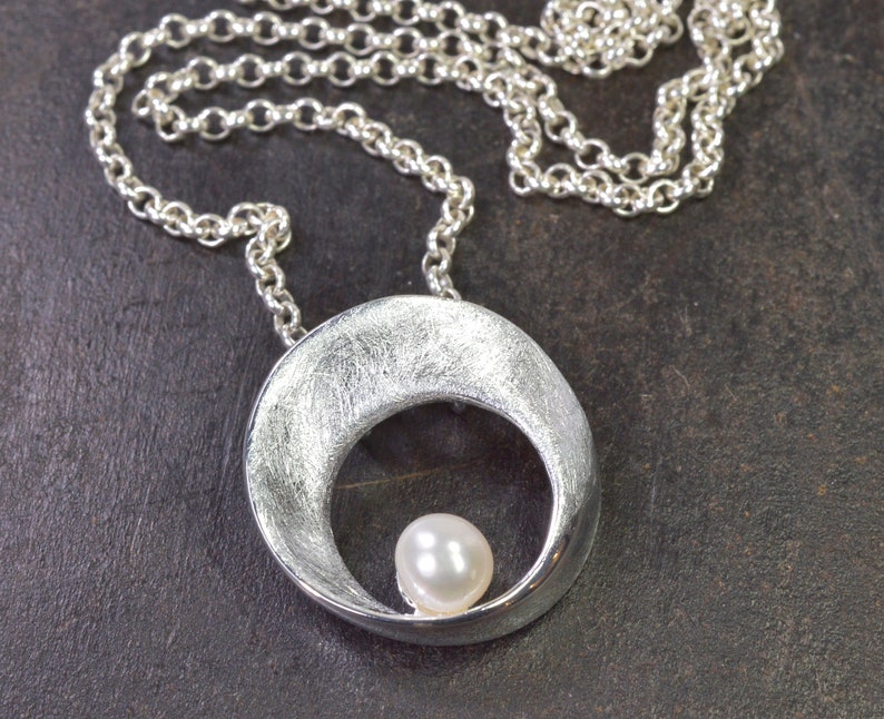sterling silver necklace with a pearl image 2