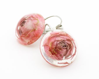 Romantic Natural Rose Resin Earrings, Magical pink rose earrings, Real Flower earrings, Nature jewelry, Botanical jewelry, Floral earrings