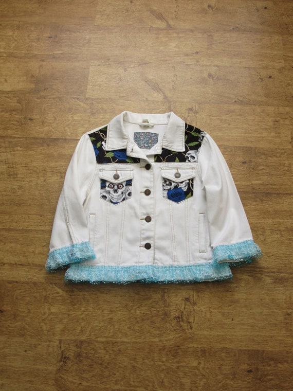 ladies white jacket size 14