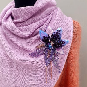 Purple flower brooch Violet flower brooch pin Floral pins Embroidery flower brooch Large flower brooch Purple beaded pin