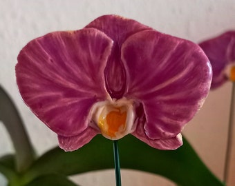 Orchidee aus Keramik