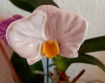 Orchidee aus Keramik