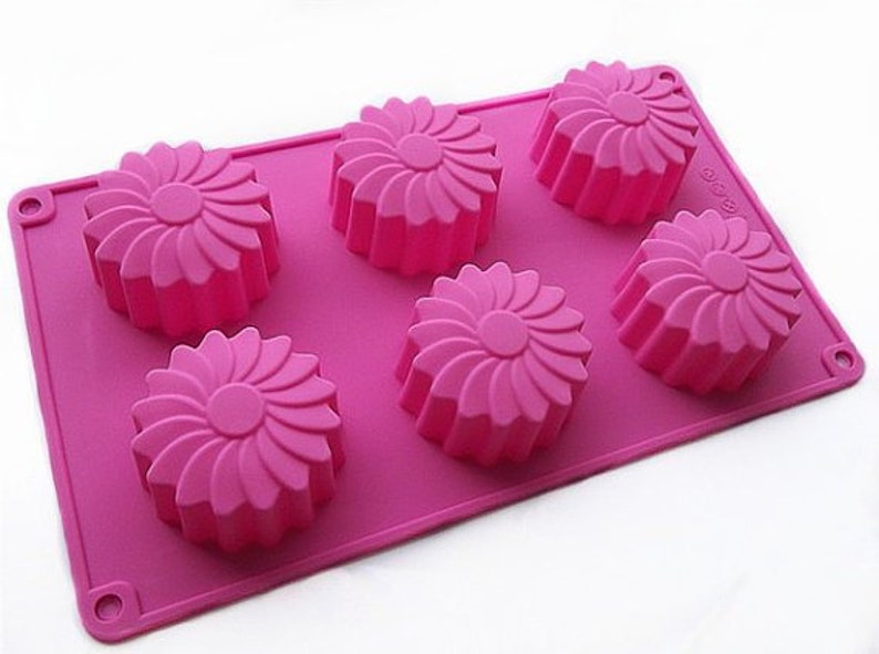 6-cavity Beautiful Flower Cake Mold Flexible Silicone Choclate Mold Soap Mold Soap Candle Candy