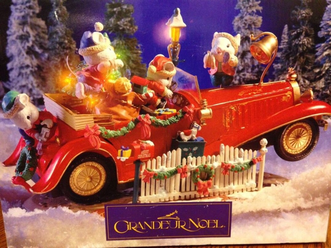 Grandeur Noel Enesco Animated Musical Christmas Roadster: Vintage
