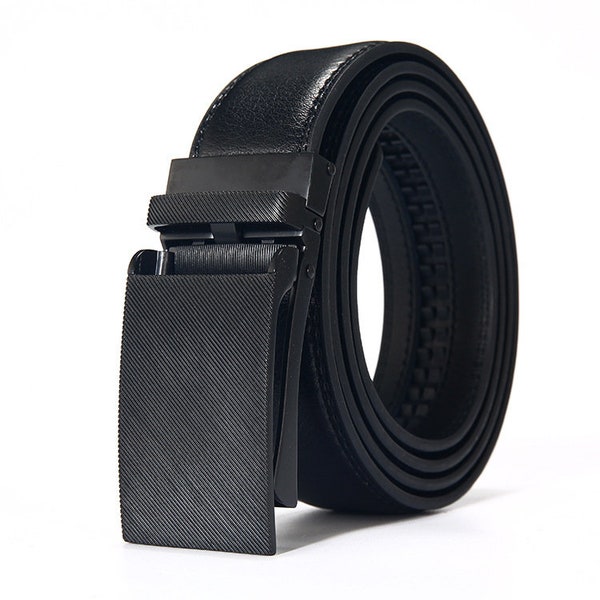 Customizable Men's Black Leather Ratchet Belt - Adjustable up to 43"