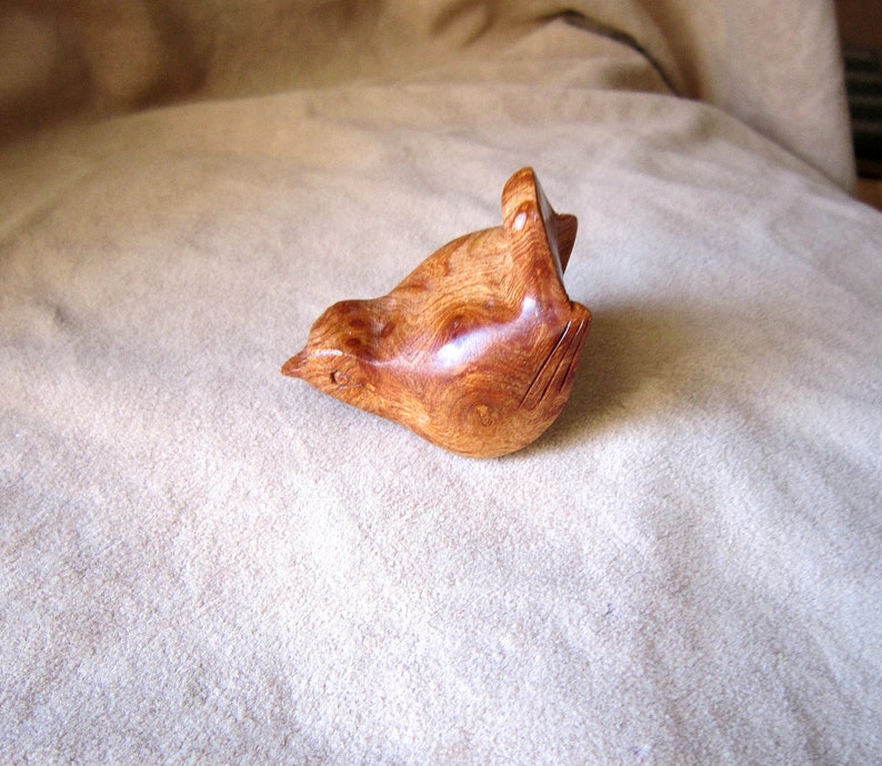 Wren, senstively carved in quality wood image 3