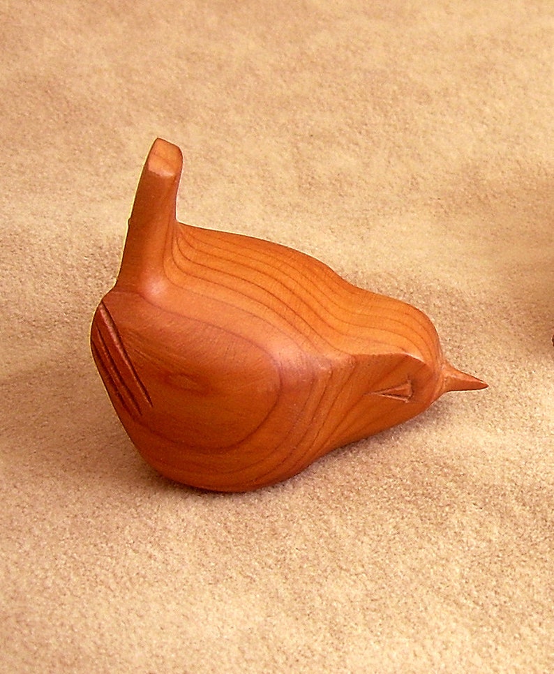 Wren, senstively carved in quality wood image 2