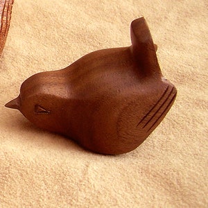 Wren, senstively carved in quality wood image 4