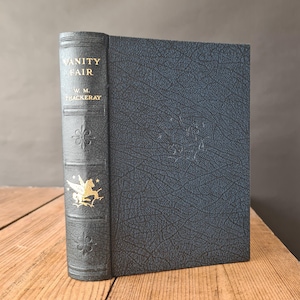 Vanity Fair de William Makepeace Thackeray, edición decorativa en piel sintética de Daily Express, libro de tapa dura de Vanity Fair