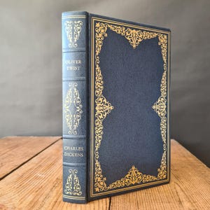 Oliver Twist by Charles Dickens, Decorative Faux Leather Edition by Heron, Charles Dickens Hardback Book