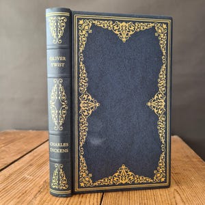 Oliver Twist by Charles Dickens, Decorative Faux Leather Edition by Heron, Charles Dickens Hardback Book