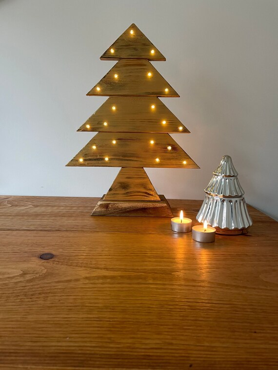 Wooden christmas tree pallet Clearance