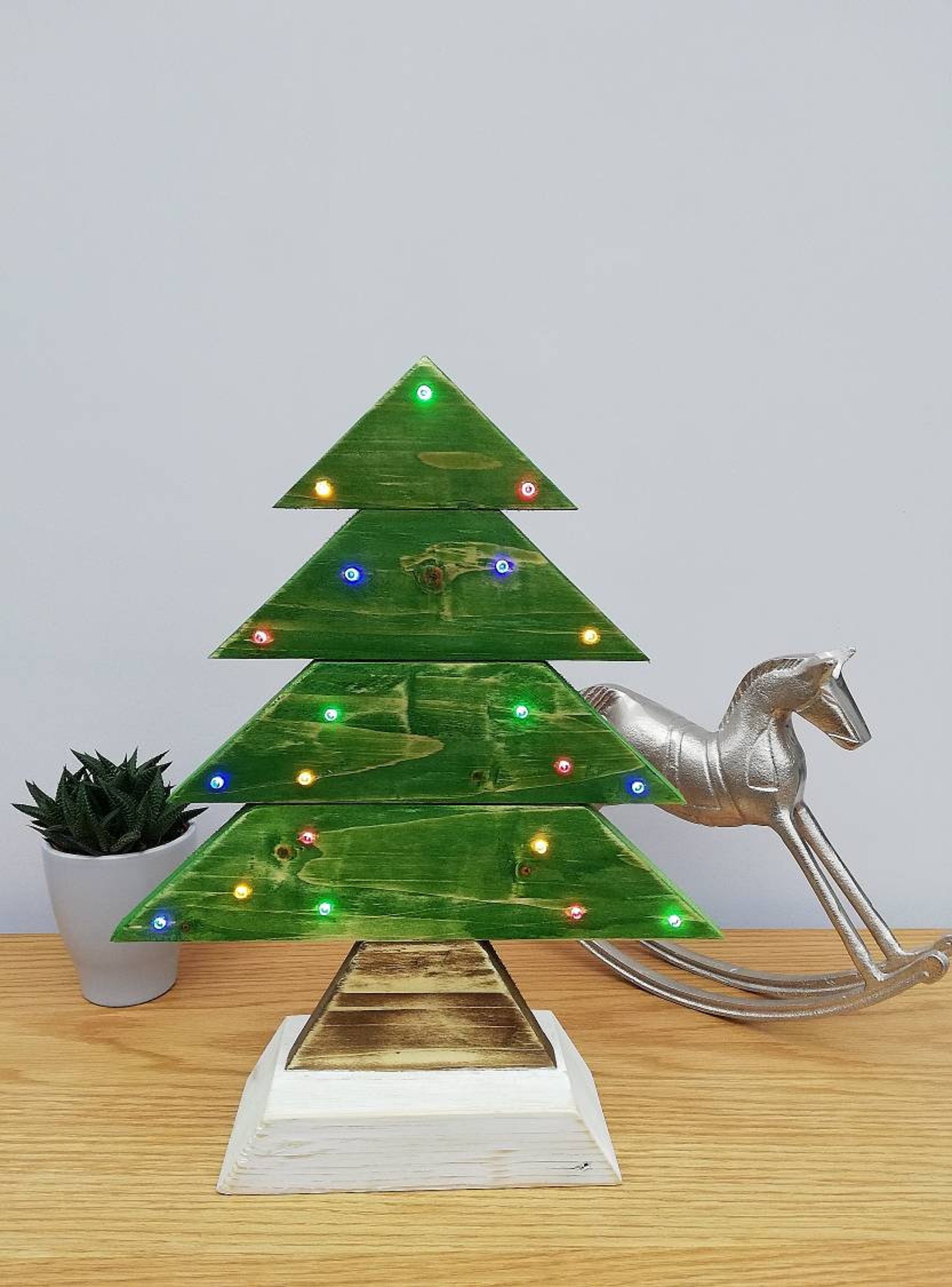 Green Pallet Wood Christmas Tree Light Up Reclaimed Wood Etsy UK