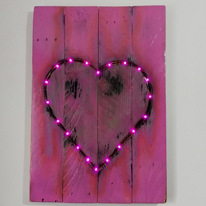 Reclaimed Pallet Wood Heart Wall Art Light Up Decor Teenage Girl Bedroom Rustic Pink Hand Painted Room