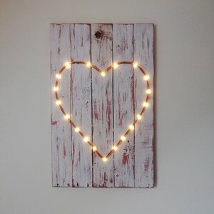 Heart wall art, Pallet wood art, Shabby Chic decor, Reclaimed wood, Rustic wall decor, Pallet art, Light up wall decor, Heart decor image 1