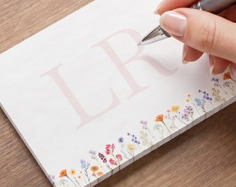 Monogram Post-it® Note Pad Minimalist Gift Custom Sticky Notes with Wildflowers Personalized Initials Memo Pad Gift for Her Desk Accessory