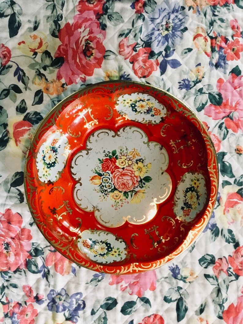 1971 Daher-Decorated Ware Tin Fruit Bowl