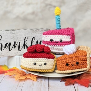 WZÓR NA SZYDEŁKO: Ciasta i ciasto do zabawy w jedzenie, ciasto dyniowe, wzory na tort urodzinowy i sernik, wzór do pobrania Amigurumi