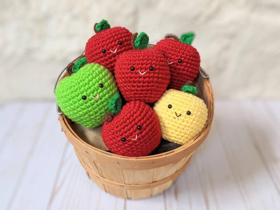 Crochet Apple PATTERN, Crochet Fruit Pattern, Plush Pattern, Cute Crochet  Pattern, Easy Crochet Pattern 