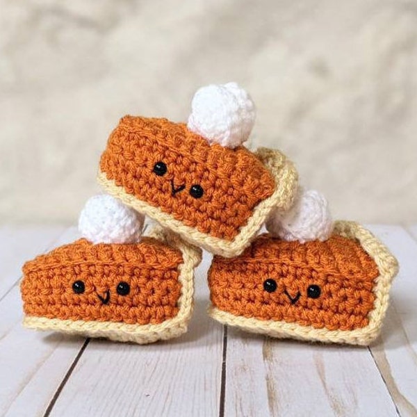 MOTIF AU CROCHET : mini peluche de jeu de tarte au potiron, décoration de jour de tarte amigurumi de Thanksgiving, modèle PDF téléchargeable