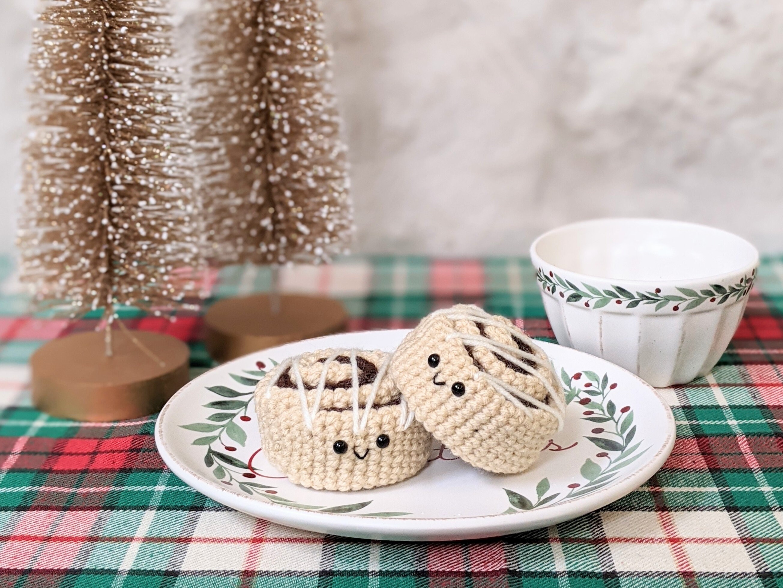 CROCHET PATTERN: Cinnamon Roll Play Food, Christmas Morning Amigurumi Downloadable PDF Pattern, Cute Kawaii Toy Food