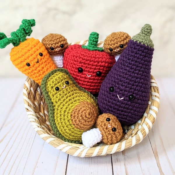 CROCHET PATTERN: Veggie Play Food Plushes, Downloadable Beginner Crochet Pattern, Vegetable Amigurumi Toy Food Pattern, Market Pretend Play