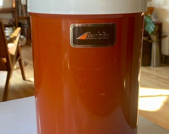 Vintage Aladdin Rust Pump•A•Drink Jug, 2 Liters