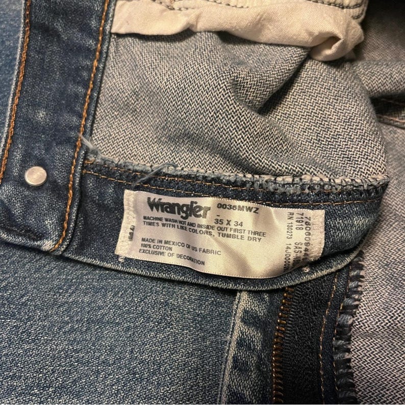 Vintage Wrangler 37MWZ Slim Fit Jeans, Size 35 image 16