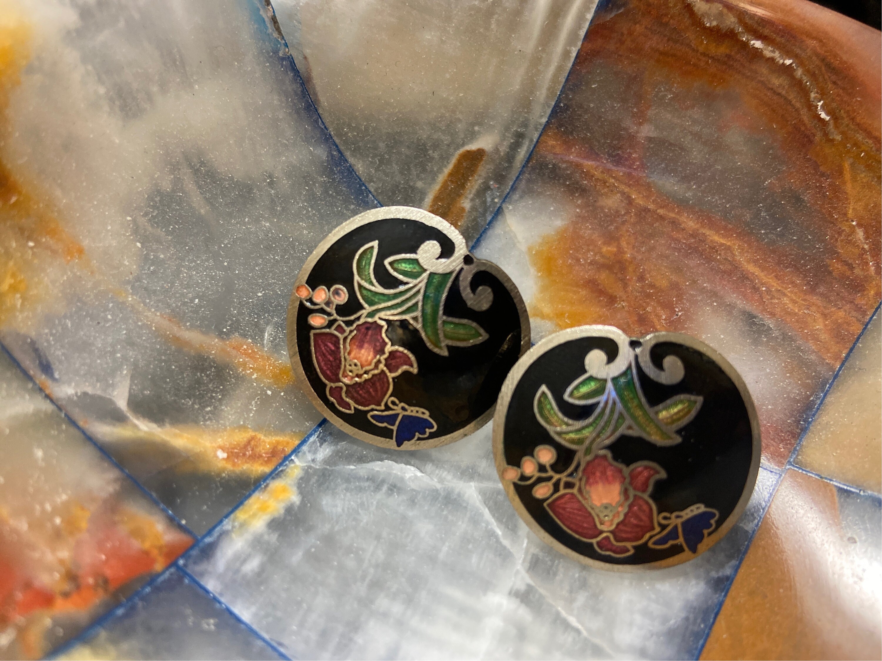 Photo inspiration: Gallery Detail: Vintage Enamel Earrings Art Deco Style Beautiful Colors