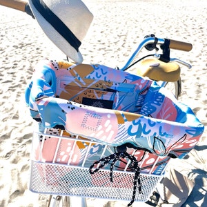Bike Basket Liner, Beach Bag & Travel Tote all in ONE, Waterproof Neoprene Size      L 17 inches   H 12 inches  W 10-20 inches  adjustable