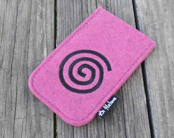 Wool felt mobile phone case "Fagus"