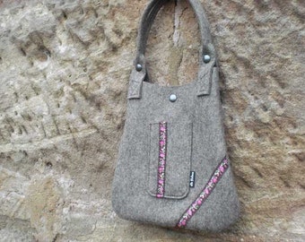 ONE OF A KIND - Wool felt dirndl handbag, natural, traditional Austrian costume, Oktoberfest